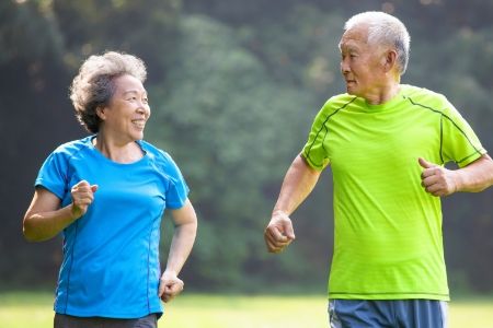 02 thumbnail eldlery couple jogging 14 03 52 373569