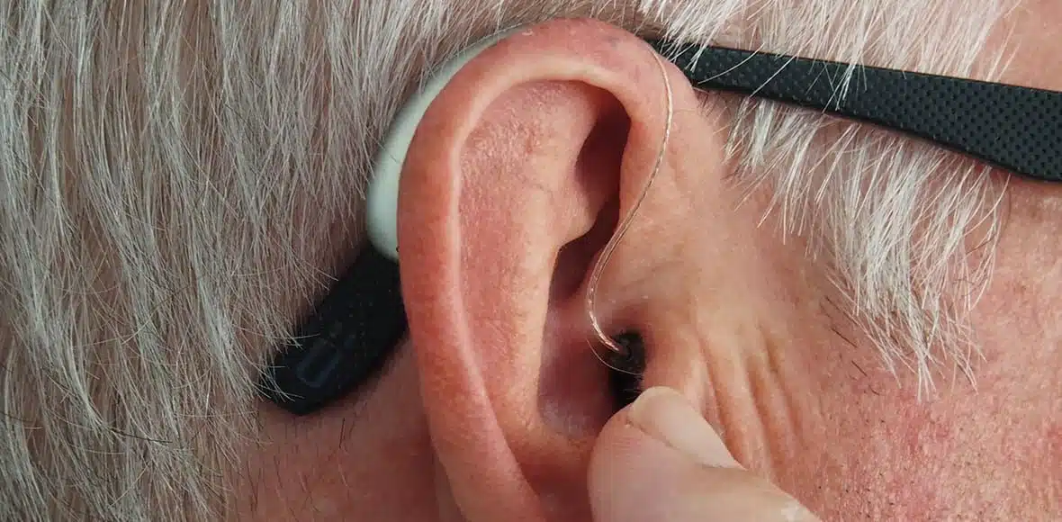 behind the ear hearing aids 15 55 11 443210